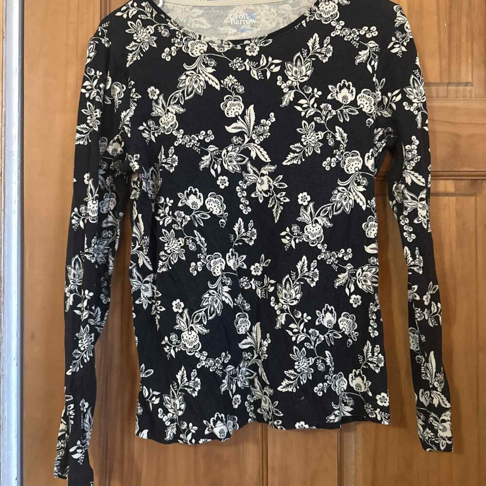 Croft & Barrow Long Sleeve Floral Tee - Size Small